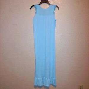 JC Penney Nightgown Vintage Light Blue Lace Satin Full Length W/Ruffle Medium